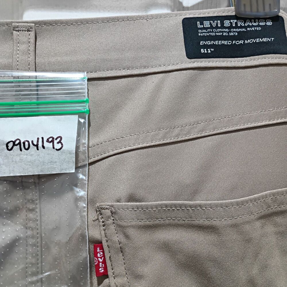 Levi's 511 Slim Tech Pants Men's 34x30 Khaki Stretch Engineered for Movement